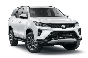 Renta un TOYOTA FORTUNER